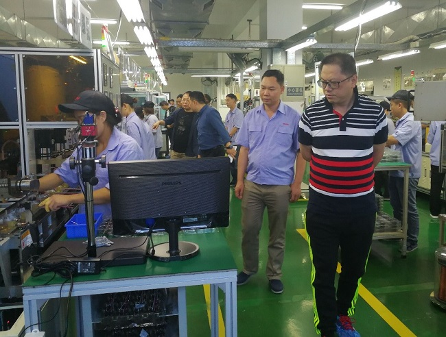 ÑîÃ÷¶Ê³¤Ò»Ðе½ÉîÛÚ·Ö¹«Ë¾µ÷ÑÐ